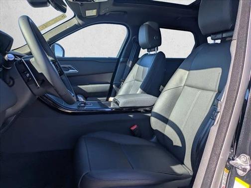 2026 Land Rover Range Rover Velar P250 SE R-Dynamic