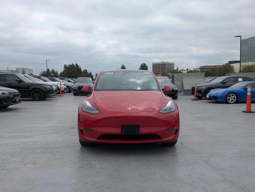 2022 Tesla Model Y Long Range Dual Motor All-Wheel Drive