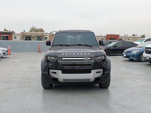 2024 Land Rover Defender 110 P300