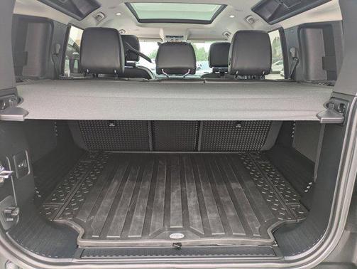 2024 Land Rover Defender 110 P300