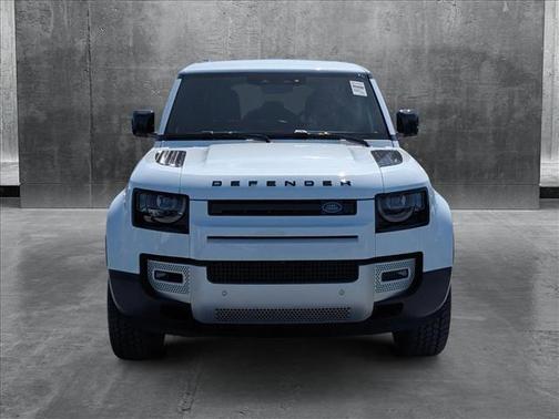 2025 Land Rover Defender 110 P300
