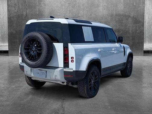 2025 Land Rover Defender 110 P300