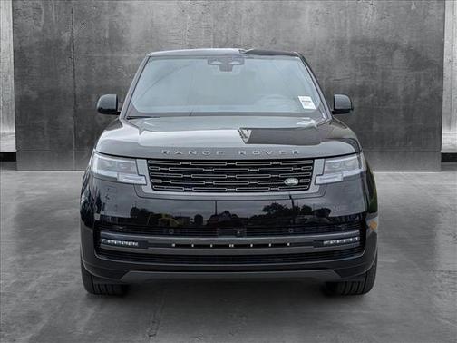 2025 Land Rover Range Rover P530 SE 7 Seat