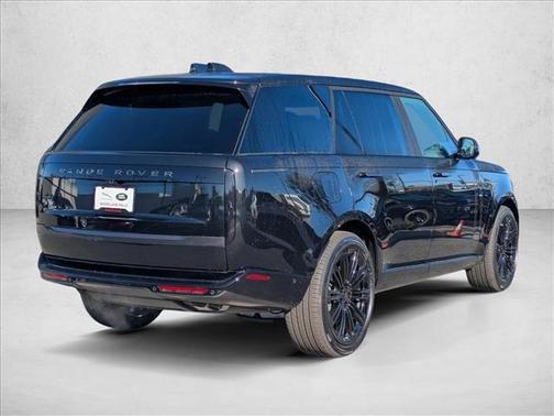 2026 Land Rover Range Rover P530 SE 7 Seat