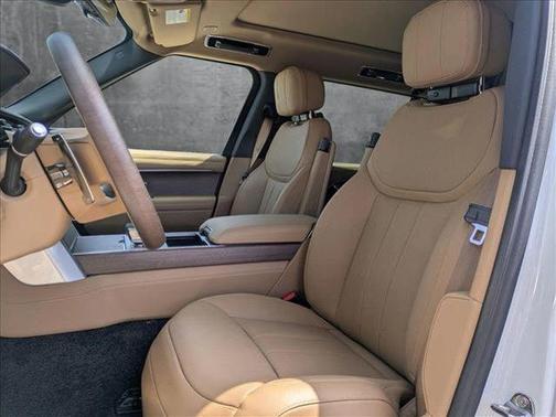 2025 Land Rover Range Rover P530 SE 7 Seat