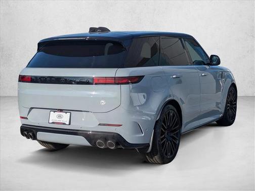 Arroios Grey Metallic 2026 Land Rover Range Rover Sport P635 SV