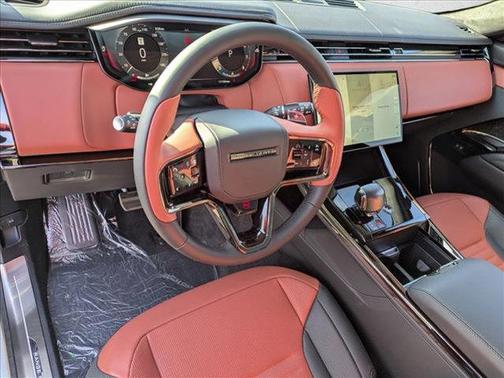 Arroios Grey Metallic 2026 Land Rover Range Rover Sport P635 SV