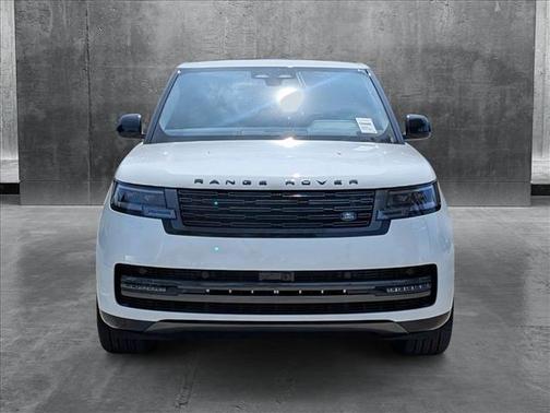 2025 Land Rover Range Rover P400 SE