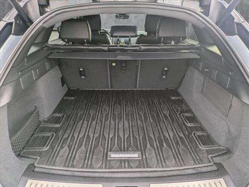 2025 Land Rover Range Rover Velar P400 Dynamic SE