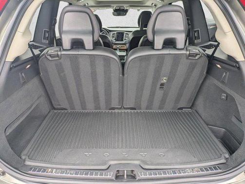 Pebble Grey Metallic 2020 Volvo XC90 T6 Inscription