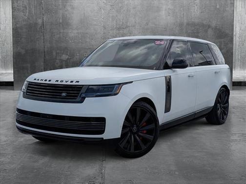2024 Land Rover Range Rover P615 SV