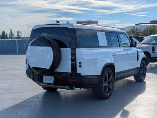 2026 Land Rover Defender P300 S