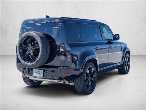 2026 Land Rover Defender P400 X-Dynamic SE