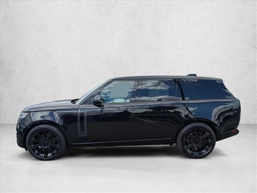 Santorini Black Metallic 2026 Land Rover Range Rover P400 SE 7 Seat