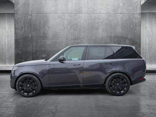 2025 Land Rover Range Rover P530 SE