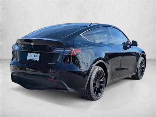 2023 Tesla Model Y Long Range Dual Motor All-Wheel Drive