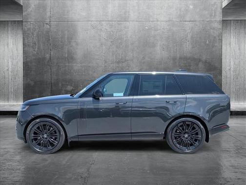 2025 Land Rover Range Rover P530 SE