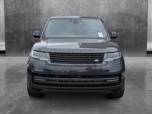 2025 Land Rover Range Rover P530 SE 7 Seat