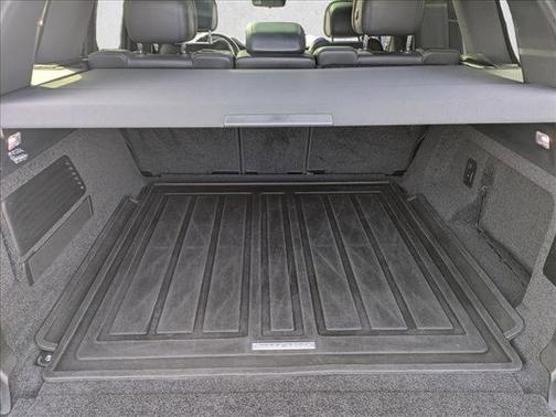 Santorini Black Metallic 2023 Land Rover Range Rover P400 SE