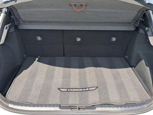 Blizzard Pearl 2019 Toyota Corolla SE