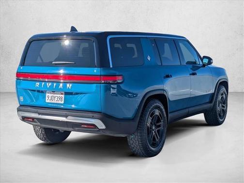 2023 Rivian R1S Adventure