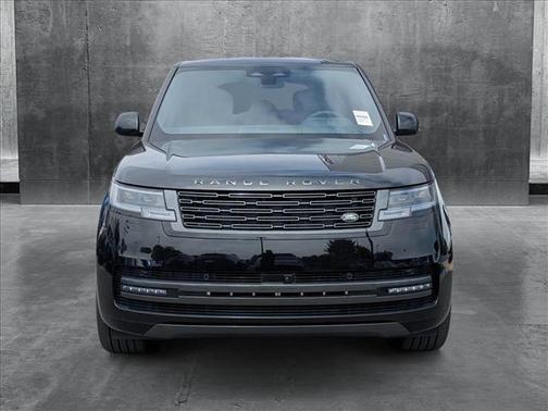 2025 Land Rover Range Rover P400 SE