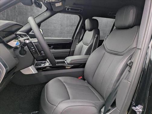 2025 Land Rover Range Rover P400 SE