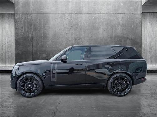 2025 Land Rover Range Rover P400 SE