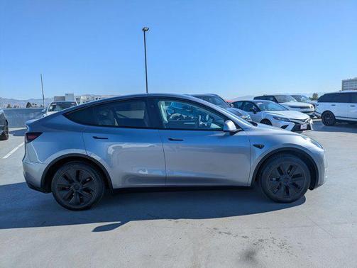 Silver/Gray 2024 Tesla Model Y Long Range Dual Motor All-Wheel Drive