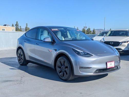 Silver/Gray 2024 Tesla Model Y Long Range Dual Motor All-Wheel Drive