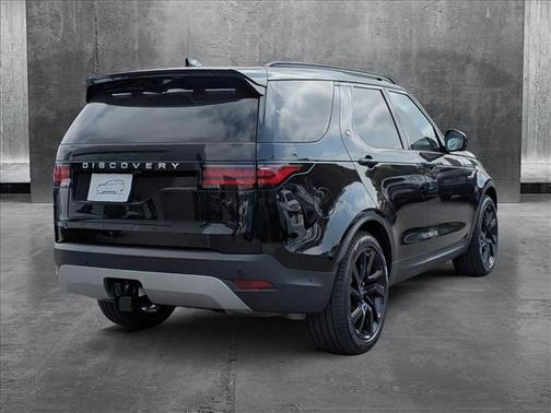 2025 Land Rover Discovery P300 S