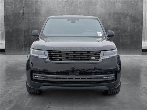 2025 Land Rover Range Rover P530 SE 7 Seat