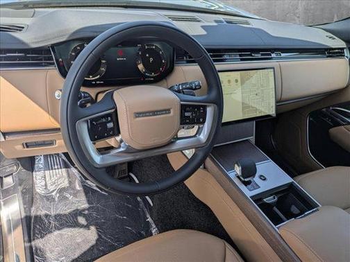 2025 Land Rover Range Rover P400 SE