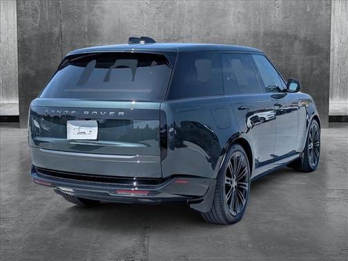 2025 Land Rover Range Rover P400 SE