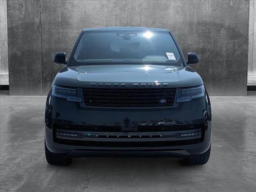 2025 Land Rover Range Rover P400 SE