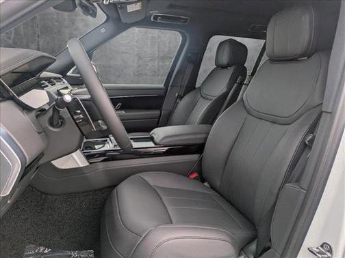 2025 Land Rover Range Rover P400 SE