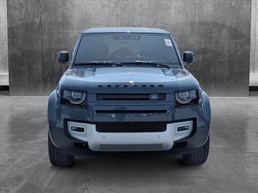 2025 Land Rover Defender 110 P300