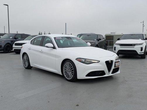2018 Alfa Romeo Giulia Ti Lusso