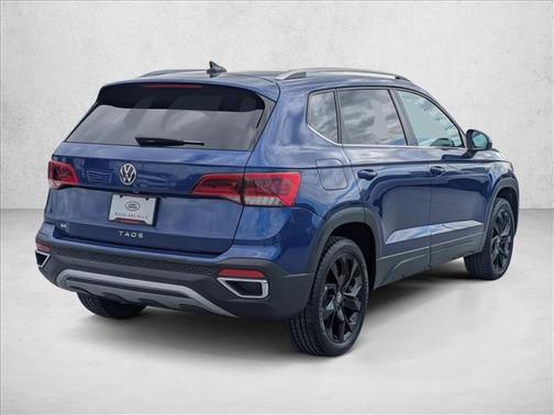 Cornflower Blue 2023 Volkswagen Taos 1.5T SE