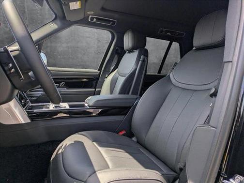 2025 Land Rover Range Rover P400 SE