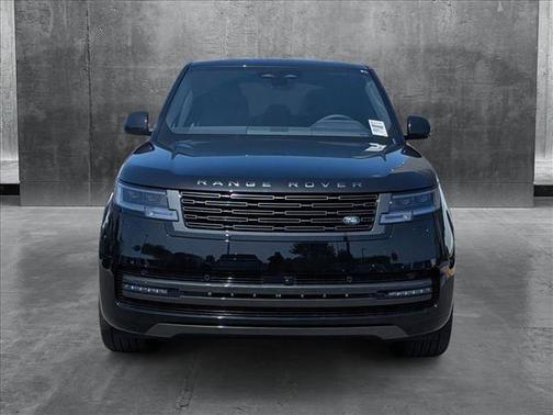 2025 Land Rover Range Rover P400 SE