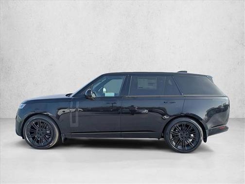 Santorini Black Metallic 2026 Land Rover Range Rover P400 SE 7 Seat
