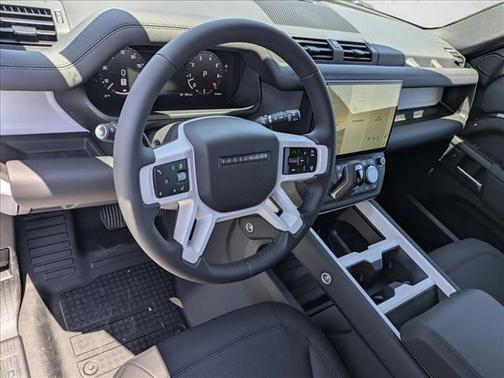 Santorini Black Metallic 2026 Land Rover Defender P400 X-Dynamic SE