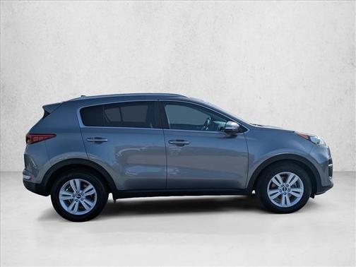 Mineral Silver 2018 Kia Sportage LX