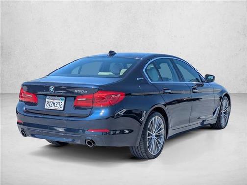 Imperial Blue Metallic 2018 BMW 530e iPerformance