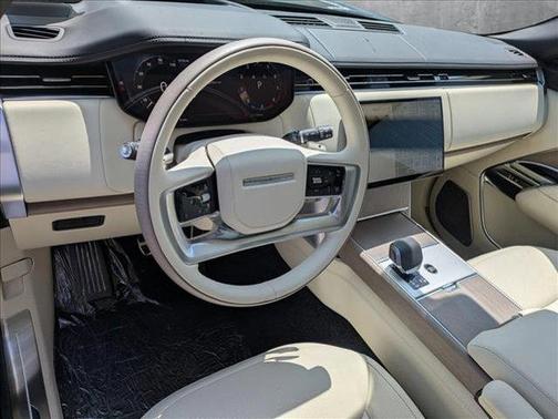 2025 Land Rover Range Rover P530 Autobiography