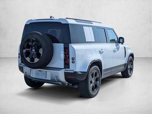 2025 Land Rover Defender 110 P400 S