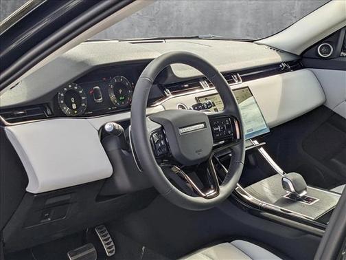 2024 Land Rover Range Rover Evoque Dynamic SE