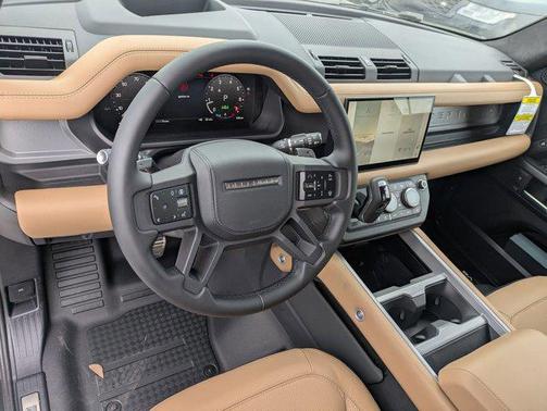2025 Land Rover Defender 110 V8
