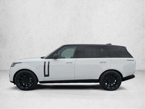 Fuji White 2026 Land Rover Range Rover P400 SE 7 Seat